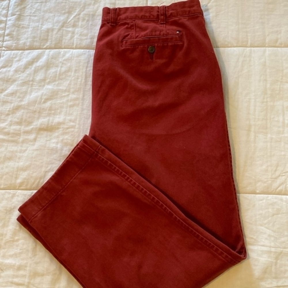 Tommy Hilfiger Men's Burgundy Chinos